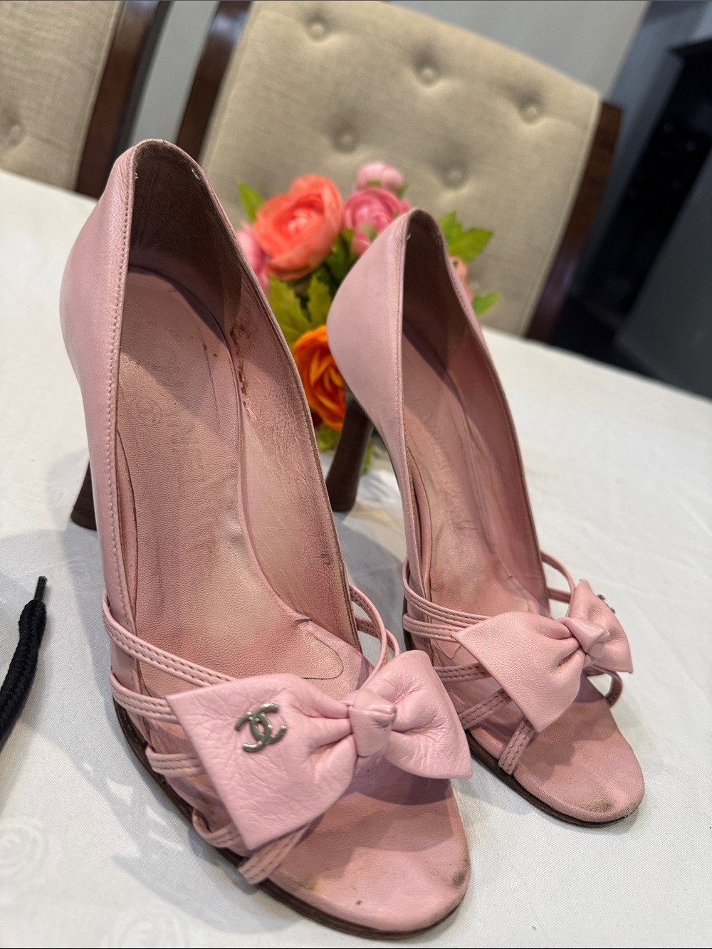Authentic CHANEL Pink Bow Peep-Toe Heels - Picture 2 of 14